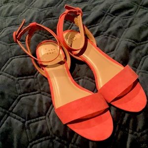NWOT pink suede strappy sandal, size 8, never worn
